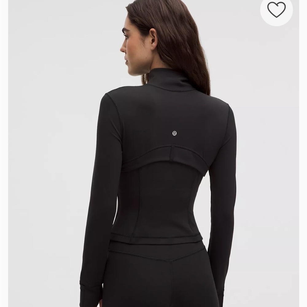 Define Cropped Jacket
Nulu